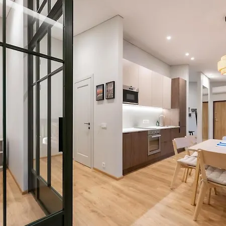 Nordic In Old Town Area And Balcony Apartament Kowno