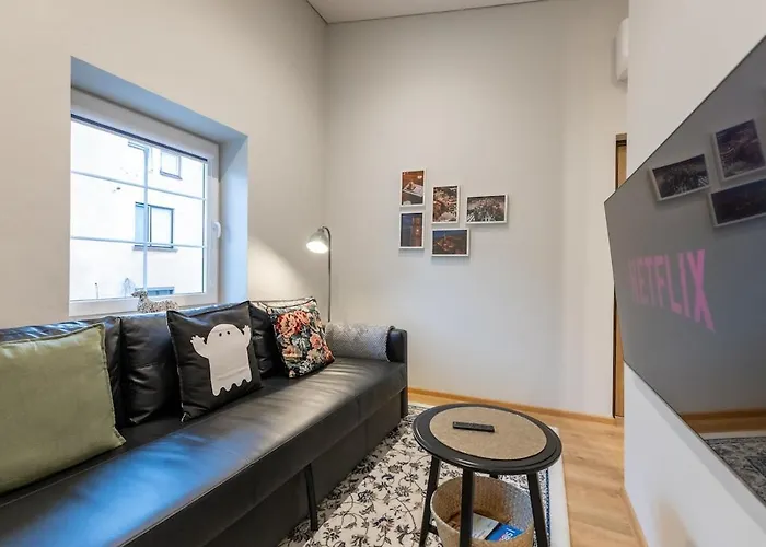 Nordic In Old Town Area And Balcony Apartman